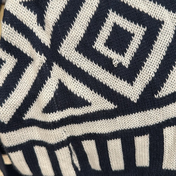 Cardigan - Picture 8 of 8